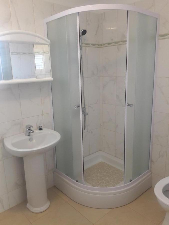 Kaka Apartment สเวติยูไร ภายนอก รูปภาพ